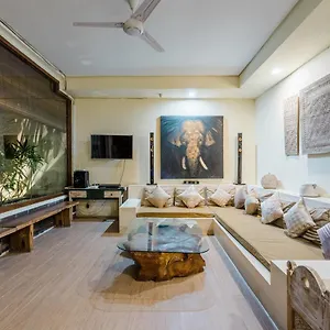https://villa-matahari-seminyak.ubudhotelsnow.com