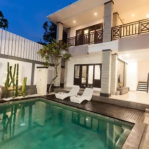 https://villa-maja.hotelsseminyak.net