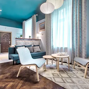 https://tyzenhauz-apartments-zygmunta-augusta-street.krakowhotelspoland.com