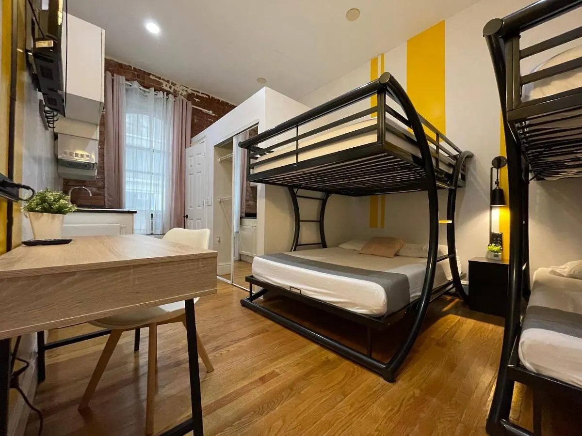 Apartment Hotel And The City, Empire State Building New York United States
